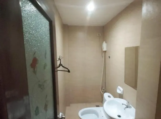Cosmo Espana Near Ust Manille