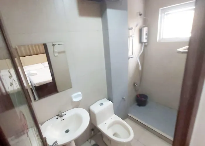 Hotel Cosmo Espana Near Ust 2*